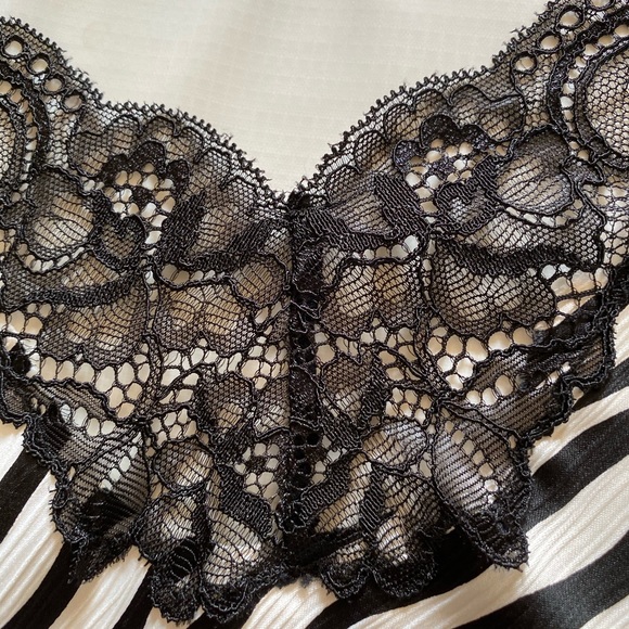 INC. Intl Concepts Zebra Stripe Chemise. XS. - Picture 4 of 6